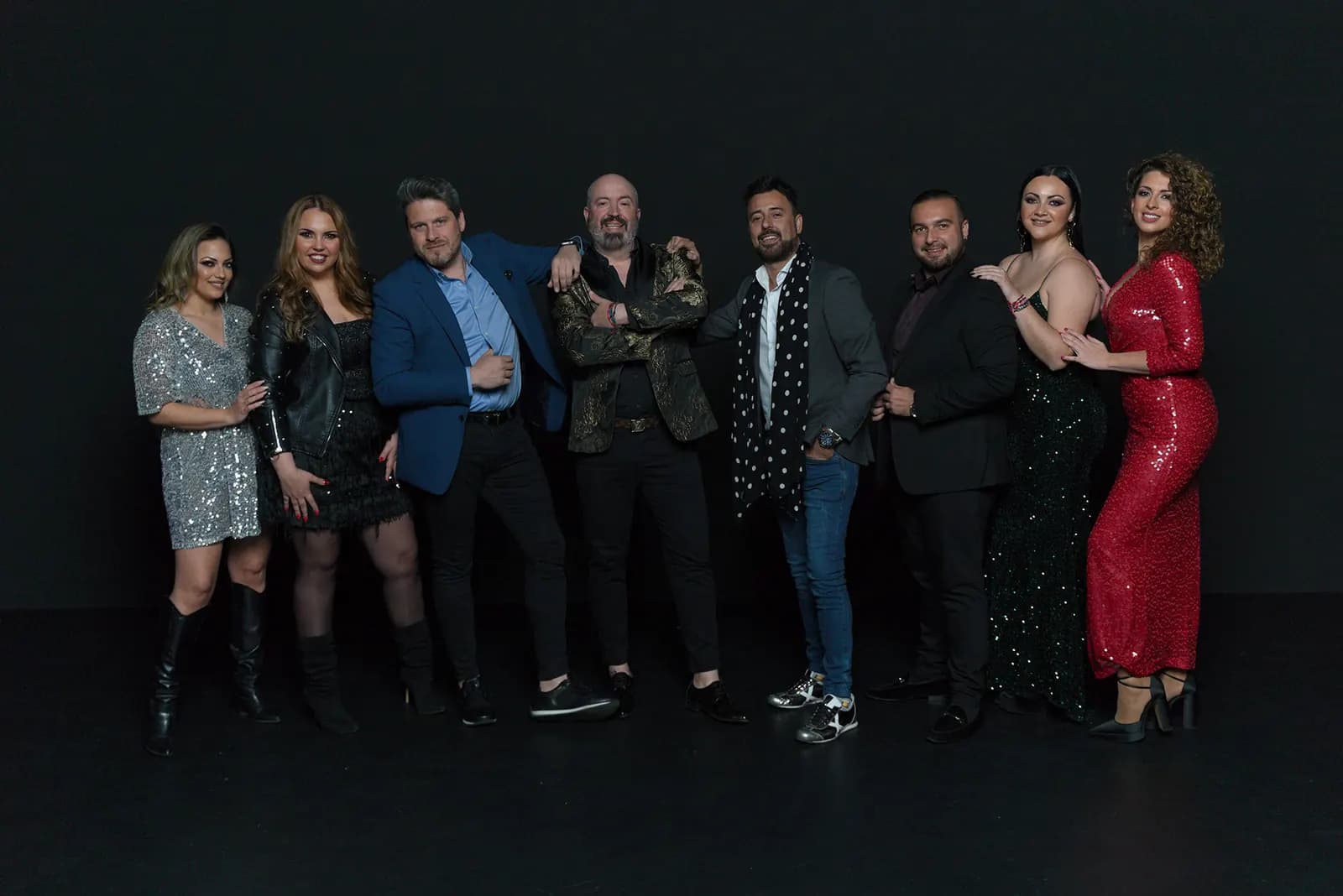 Raya Real con vestuario de gala en la sesión de fotos oficial